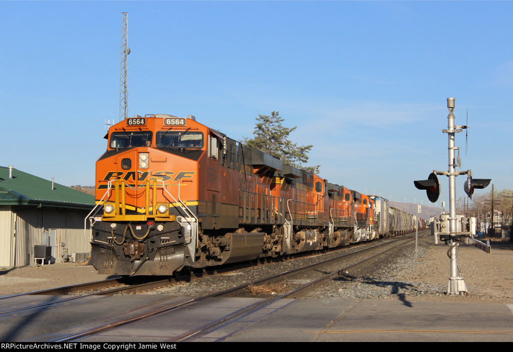 BNSF Manifest in Tehachapi